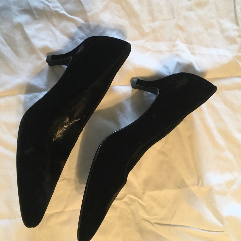 Lauren Ralph Lauren Abbot Black Velvet Pointed Heels - Size 9 - Picture 12 of 12